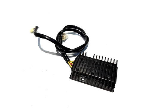 Regolatore tensione - di,