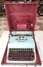 macchina da scrivere Olivetti