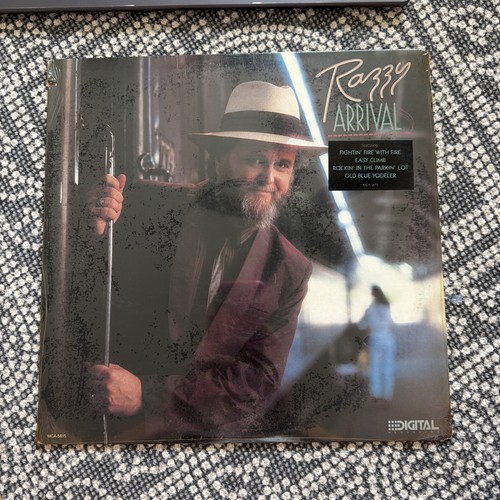 Razzy bailey arrival vinyl - razzy, bailey: