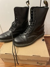 Dr Martens 1490 smooth 43 EU