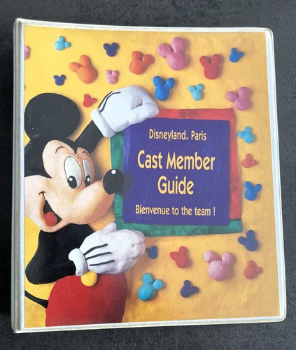 Disneyland paris guide - -,