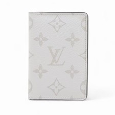 Louis Vuitton Taiga Lama