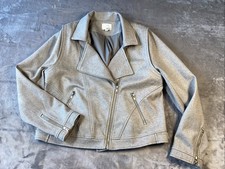 Giacca in maglia grigia
