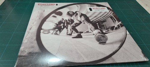 Pearl jam rearviewmirror - -,