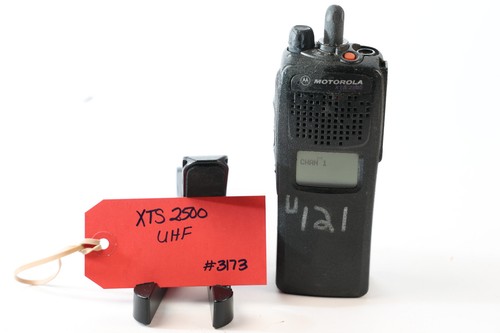 Motorola xts2500 uhf - motorola,