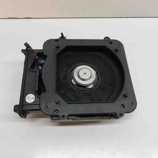 BMW X1 F48 subwoofer lato