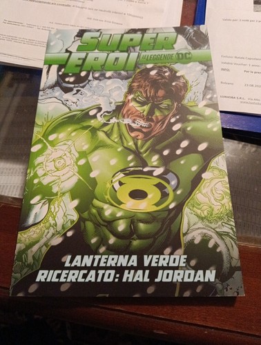 Lanterna verde ricercato hal - lanterna,
