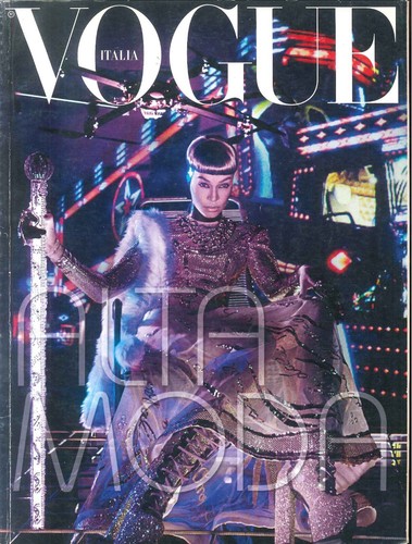 Vogue italia unique - italia,