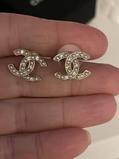 earrings chanel. perfect