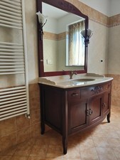 mobile bagno classico in marmo travertino e noce,  Etrusca, linea Nodo Scorsoio