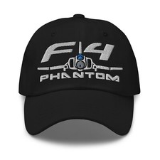 Cappellino ricamato F-4