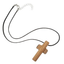  Collana con croce in legno