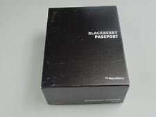 BlackBerry Passport 32GB Bianco! NUOVO & IMBALLO ORIGINALE! Senza SIM-lock! Mai usato! RARO! QWERTZ!