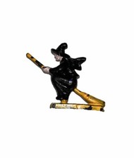 Statuina strega Exin Castillos