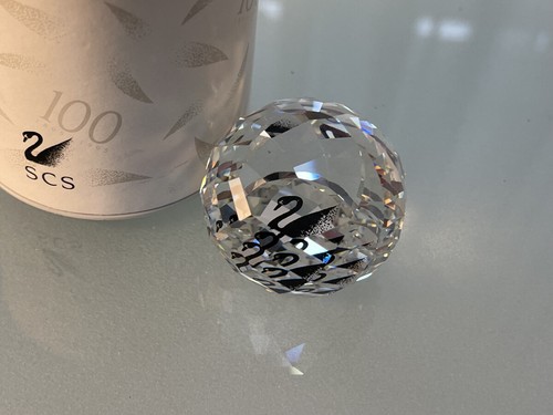 Swarovski figurine paperweight - swarovski,