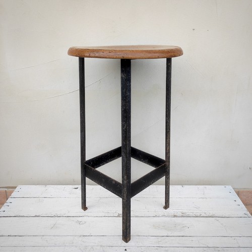 Sgabello industriale vintage