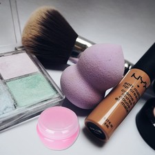  Contenitore per cura della