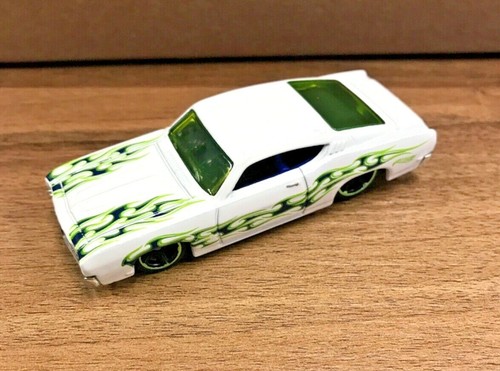 Hot wheels ford - hot,