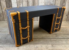 Scrivania direzionale in pelle