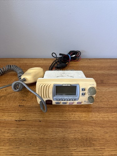 Radio cobra marine - radio, vie