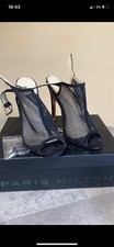 scarpe con tacco paris hilton