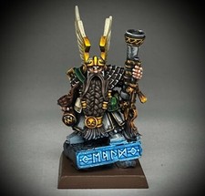 Thane nano con pistola su