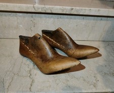 Coppia antiche forme - di,