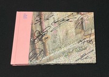 BTS autografato "YOU NEVER