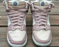 Size 8 - Nike Womens Dunk LX