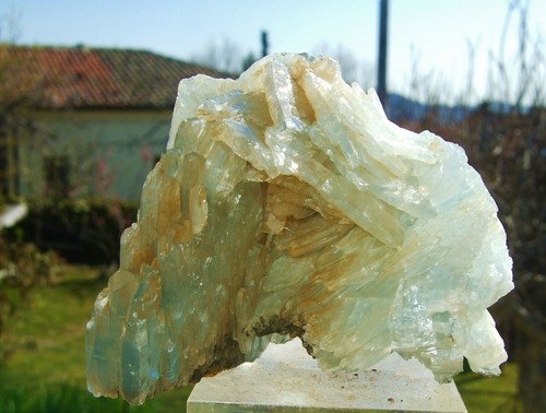 Minerali grezzi - -,