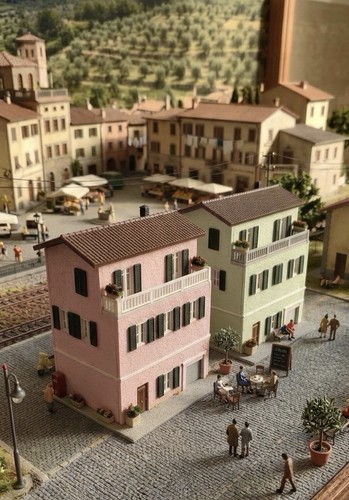 Train kit palazzina - train,