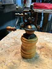 Macinacaffè Antico in Ottone