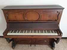 Pianoforte In Legno Verticale