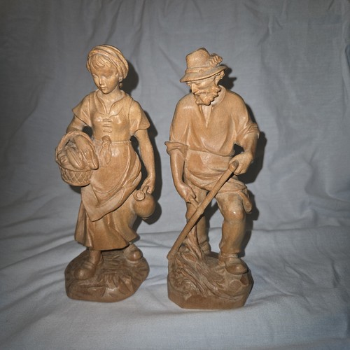 Statuine coppia contadini