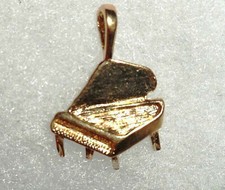 CIONDOLO PIANOFORTE PLACCATO