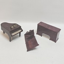 Pianoforte vintage Jaydon, tavolo buffet, mobile ad angolo. Pezzi deformati. *Leggi Desc