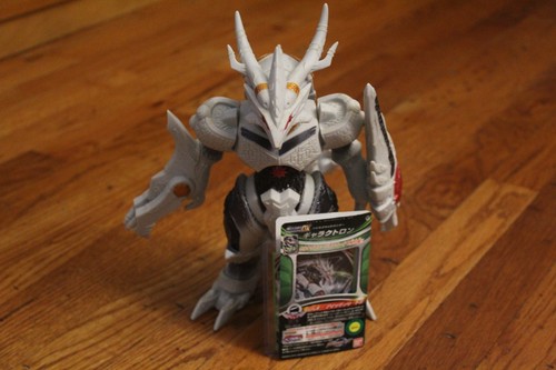 Modellino bandai ultraman orb - modellino,