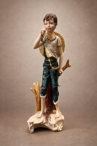Statuetta capodimonte ragazzo - statuetta,