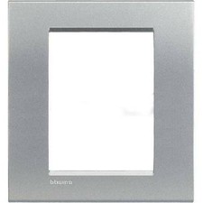 BTICINO LIVINGLIGHT PLACCA 3+3