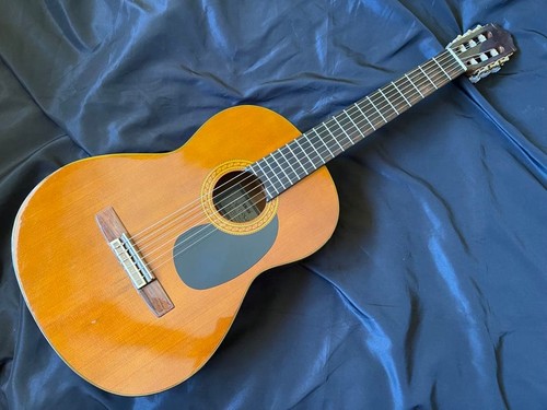 Yamaha 150 gut guitar - yamaha,