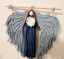 Bambola angelo all'uncinetto