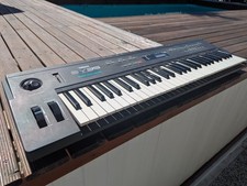 Yamaha SY35 (1989) - Tastiera Iconica per Amanti del Suono Vintage!