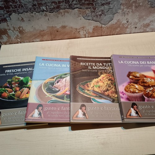 Lotto libri tavola con - lotto,