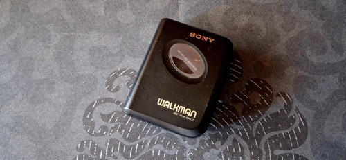 Walkman stereo cassette - ,