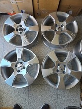 4 cerchi 7.5jx17 et 40 toora