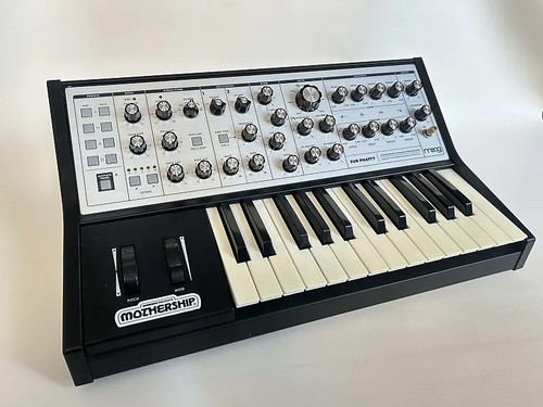 Moog sub phatty très - sub,