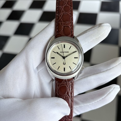 1976 bulova accutron stainless - accutron,