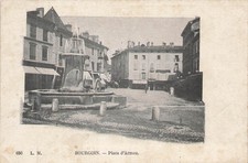 38 Bourgoin la place d'Armes