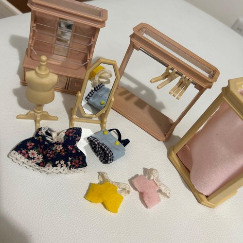 Sylvanian families country - families,