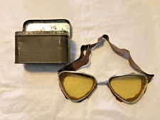 occhiali con custodia metallo  ww2